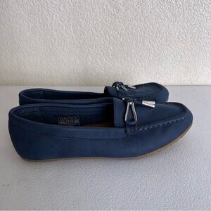 Nautica blue loafers Aryann size 6